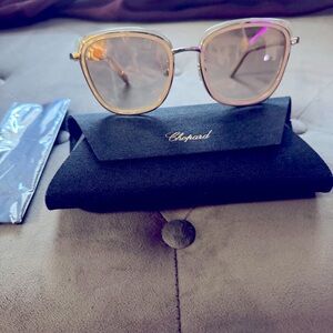 💯AUTH Chopard Tan and Gray Sunglasses with Gradient Lenses & elegant details🤩